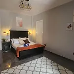 Al Doki Comfort Room - Males Only